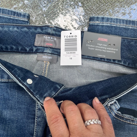 NWT Torrid super soft jegging size 18 - Picture 3 of 7